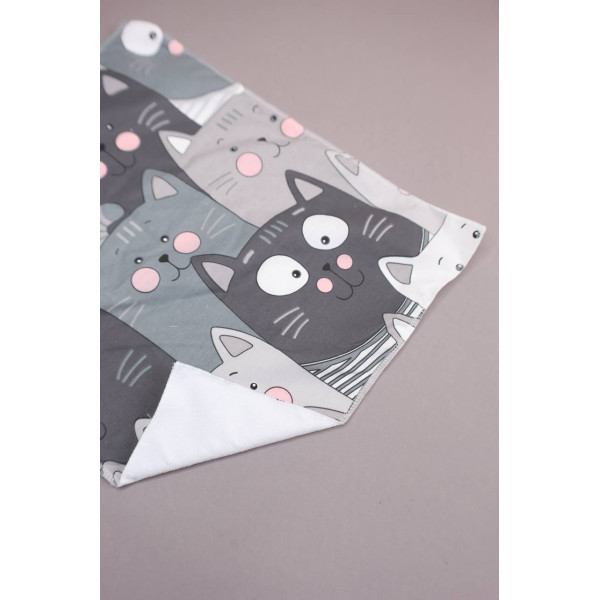 Непромокаюча пелюшка · 50×40 см. · Сіра з котами · Водонепроникна — Babywear