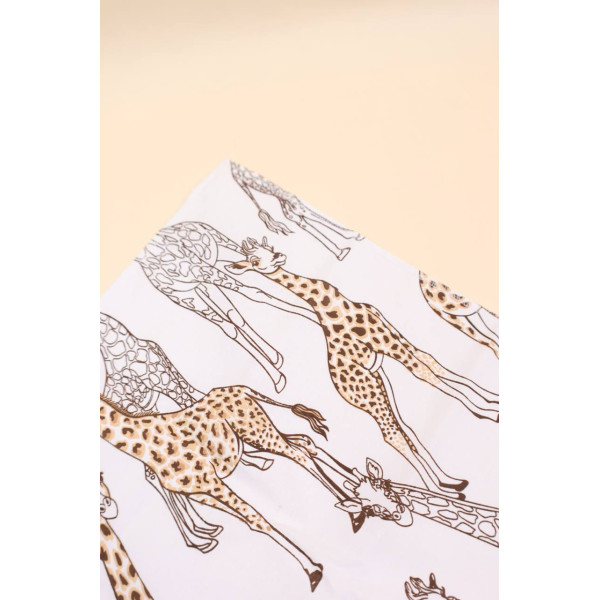 Непромокаюча пелюшка · 50×40 см. · Сіро-бежеві жирафи — Babywear