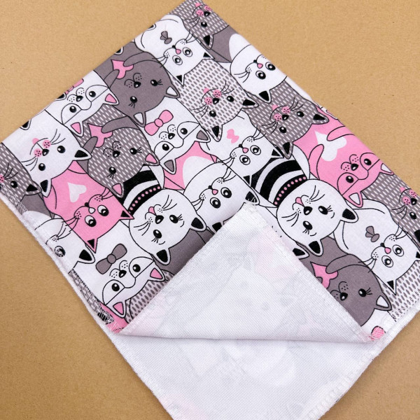 Непромокаюча пелюшка · Сіро-рожеві котики — Babywear