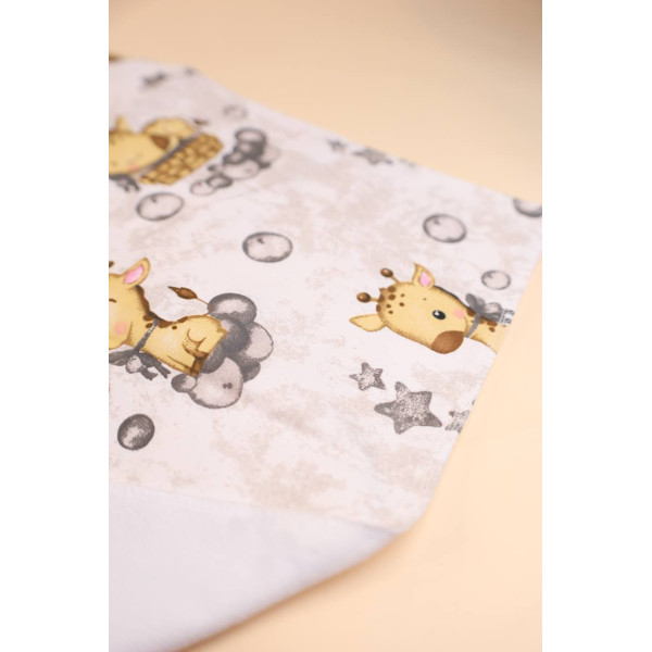 Непромокаюча пелюшка · 60×45 см · Бежеві жирафи сірий — Babywear