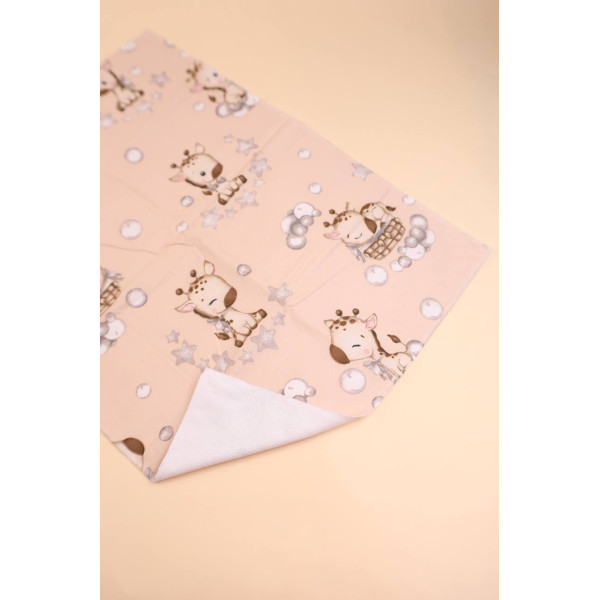 Непромокаюча пелюшка · 60×45 см · Жираф із зірочками · Водонепроникна — Babywear