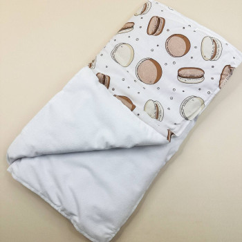 Бавовняна пелюшка · Макаруни на білому фоні — Babywear