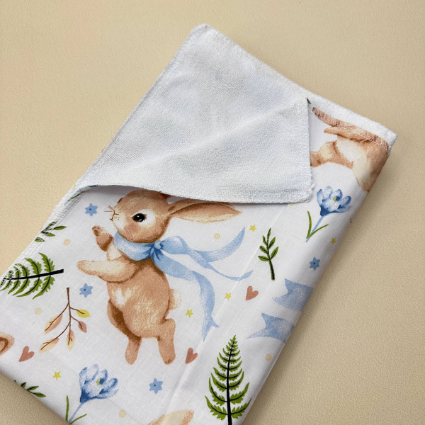 Непромокаюча пелюшка · 120×60 см · Біла зайчики — Babywear