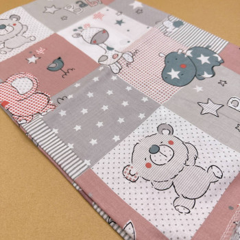 Непромокаюча пелюшка · Клітинка з тваринками рожева пудра — Babywear