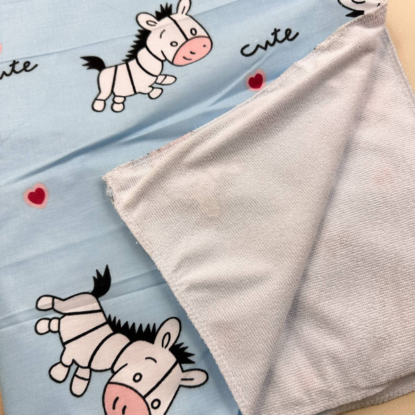 Непромокаюча пелюшка · Блакитна з зебрами — Babywear