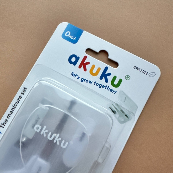 Манікюрний набір Akuku