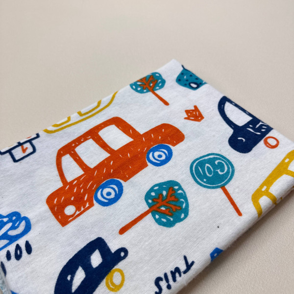 Байкова пелюшка · 110×90 см. · кольорові машинки — Babywear