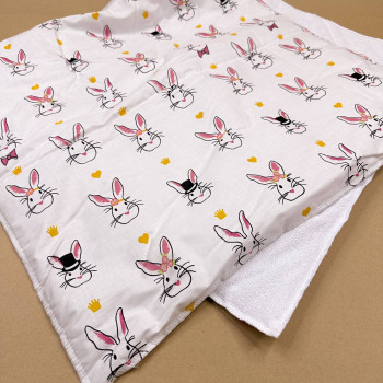 Непромокаюча пелюшка · Біла з кроликами · З синтепоном — Babywear