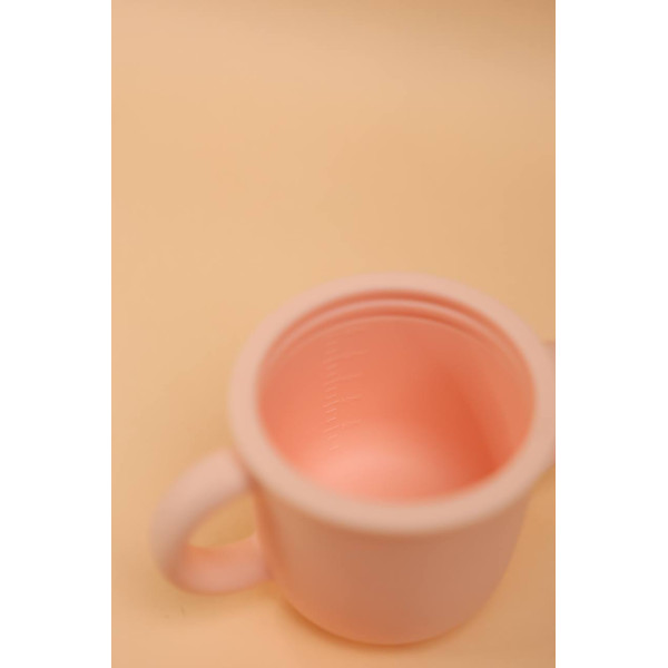 Поїльник з кришкою Рожевий