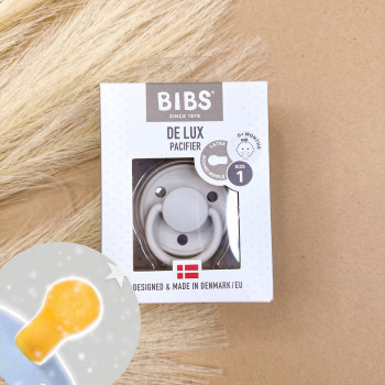 Пустушка BIBS класична кругла De lux світло-сіра