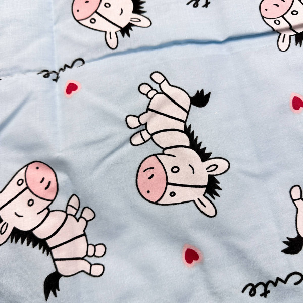 Непромокаюча пелюшка · Блакитна з зебрами · З синтепоном — Babywear