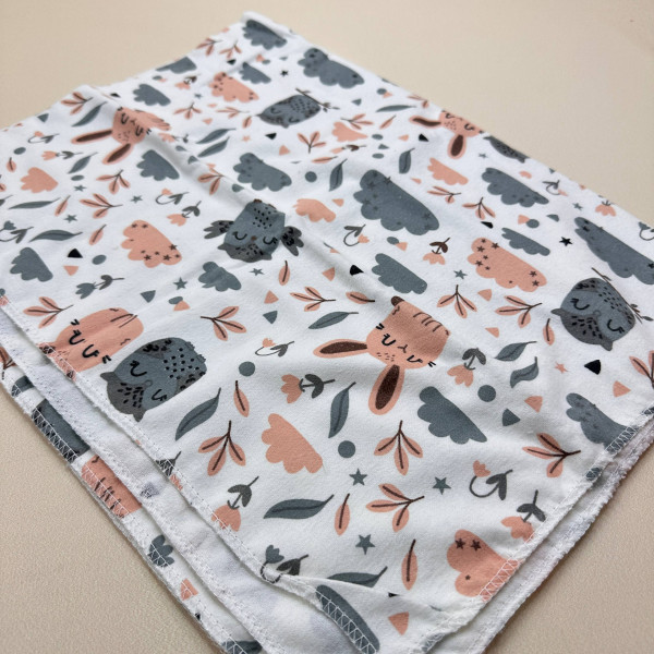 Байкова пелюшка · 70×90 см. · Зайчики та сови · Тепла