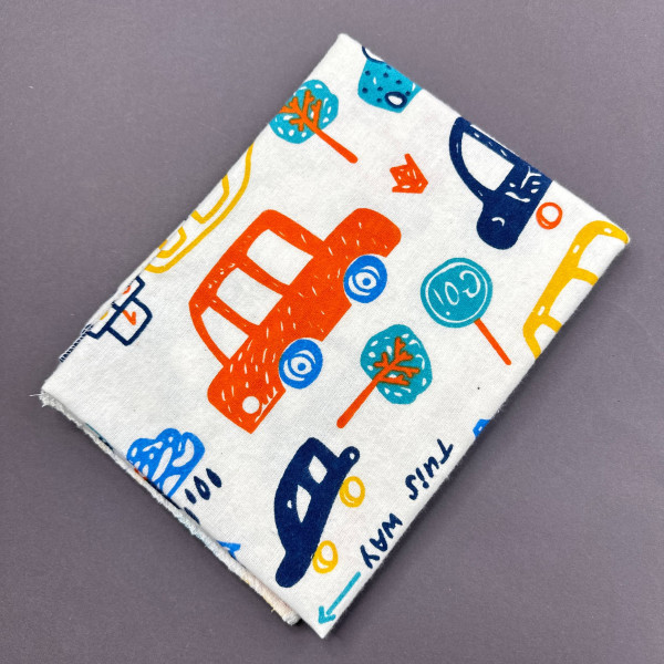 Байкова пелюшка · 70×90 см. · Кольорові машинки — Babywear
