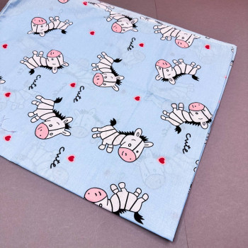 Бавовняна пелюшка · 90×70 см · Блакитна з зебрами — Babywear