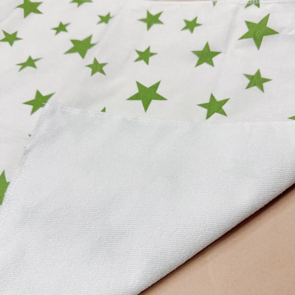 Непромокаюча пелюшка · 60×45 см · Зелені зірочки — Babywear