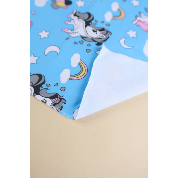 Непромокаюча пелюшка · 80×65 см. · Блакитна з єдиноріжками — Babywear