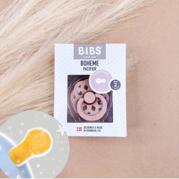 Пустушка квіточка BIBS BOHEME класична кругла Світло-рожева