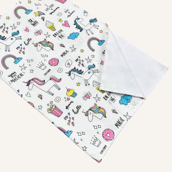 Непромокаюча пелюшка · 80×65 см · Єдинороги з веселками — Babywear
