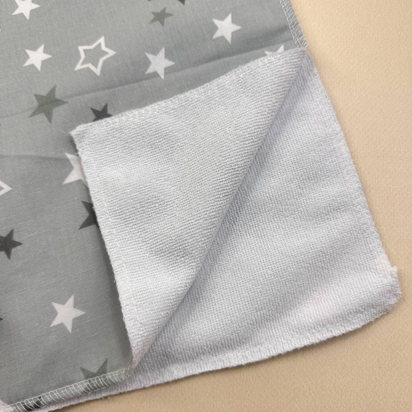 Непромокаюча пелюшка · 80×65 см · Сіра з зірочками — Babywear