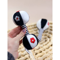 М'яке брязкальце Akuku Гантеля