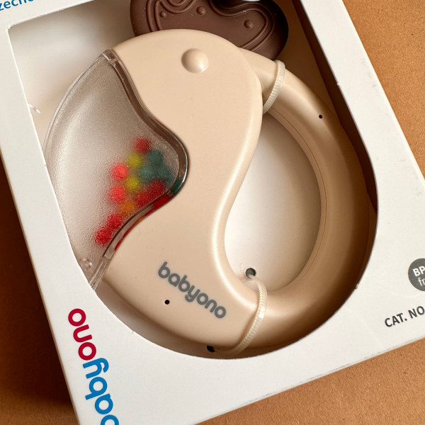 Брязкальце BabyOno Бежевий папуга