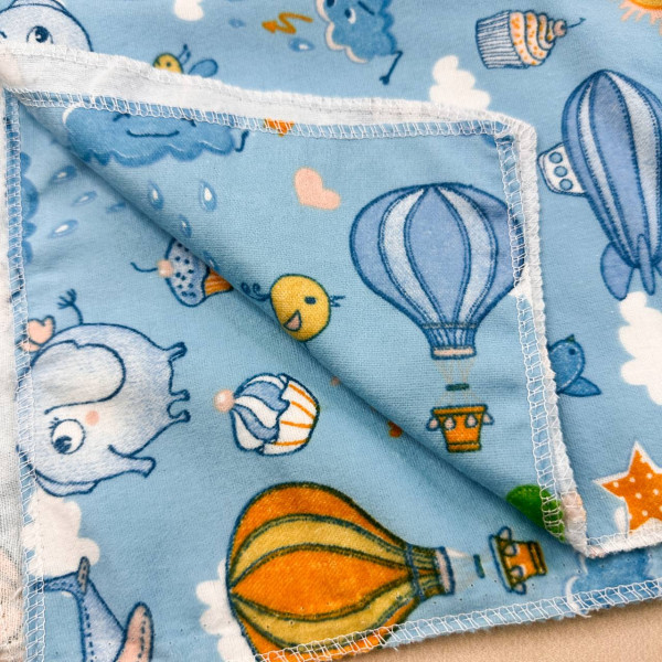Байкова пелюшка · 70×90 см. · Синя із звірятами — Babywear