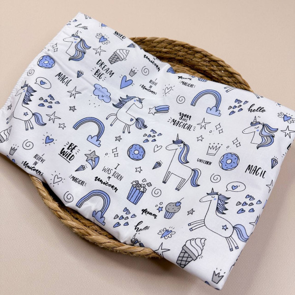 Непромокаюча пелюшка · 60×45 см · Блакитні єдиноріжки — Babywear