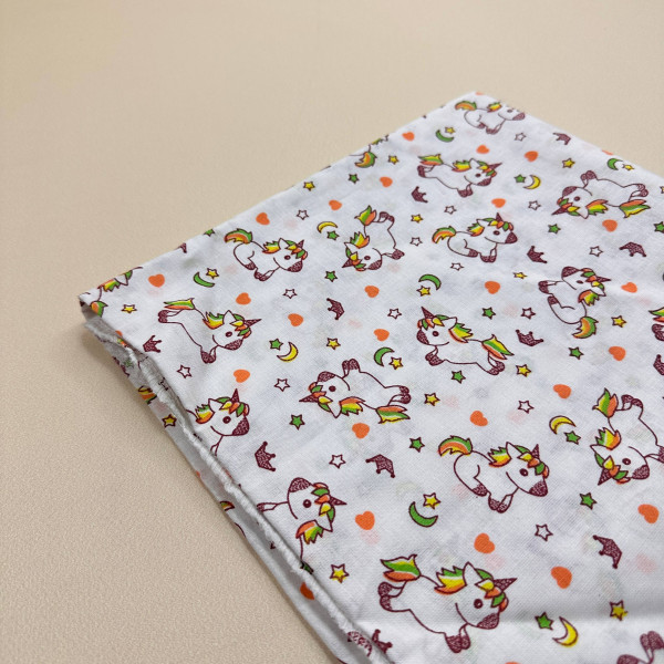 Ситцева пелюшка · 90×100 см · Біла з єдинорогами — Babywear
