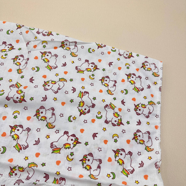 Ситцева пелюшка · 90×100 см · Біла з єдинорогами — Babywear