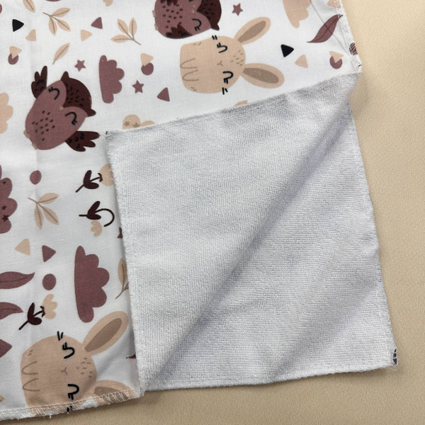Непромокаюча пелюшка · 80×65 см · Хмарки коричневі — Babywear
