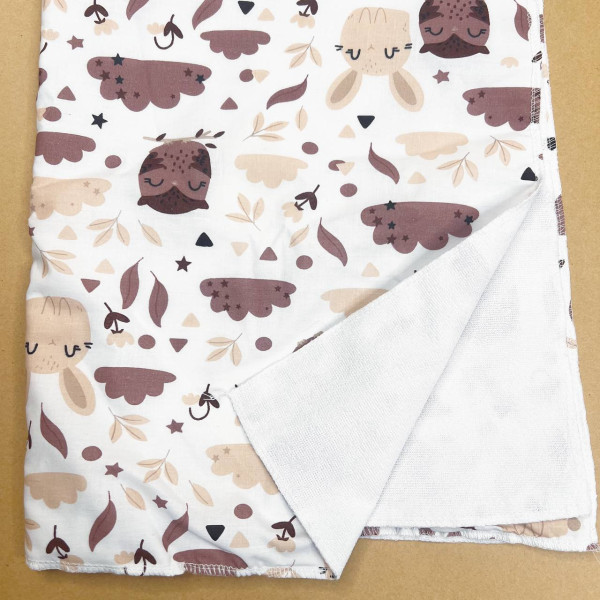 Непромокаюча пелюшка · 80×65 см · Хмарки коричневі — Babywear