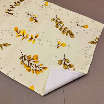 Непромокаюча пелюшка · 60×45 см · Молочний з гілочками — Babywear