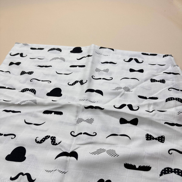 Муслінова пелюшка · 90×80 см. · Вуса — Babywear