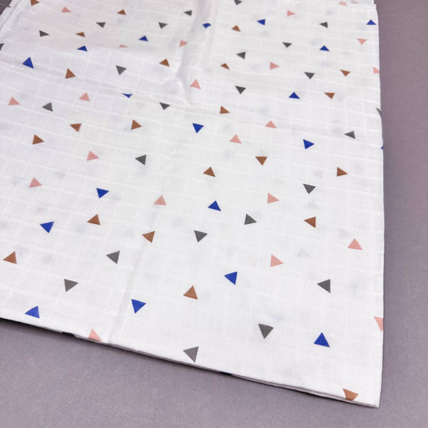 Муслінова пелюшка · 90×80 см. · Різнокольорові трикутники — Babywear