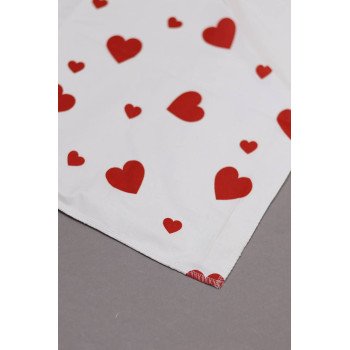 Непромокаюча пелюшка · 80×65 см · Біла з сердечками — Babywear