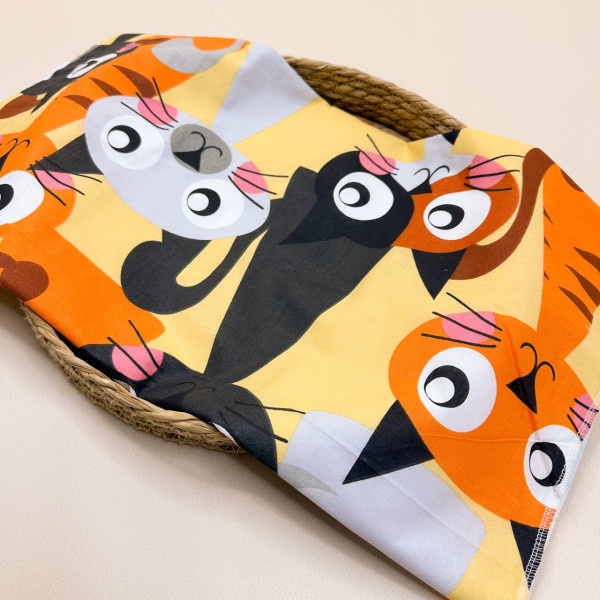 Непромокаюча пелюшка · 60×45 см · Оранжеві коти — Babywear