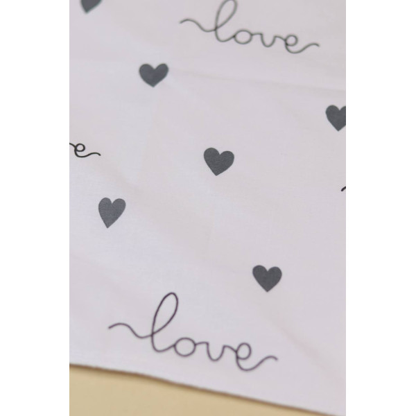 Непромокаюча пелюшка · 120×60 см · Біла сердечка Love — Babywear